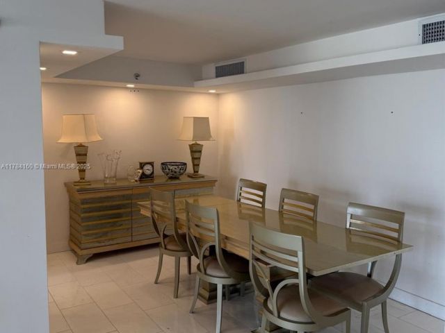 Продажа квартиры # - фото 5935418