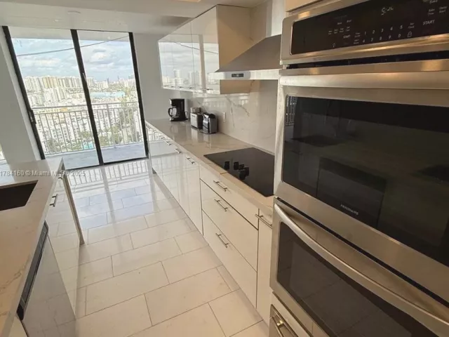 Продажа квартиры # - фото 5935423