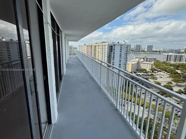 Продажа квартиры # - фото 5935417