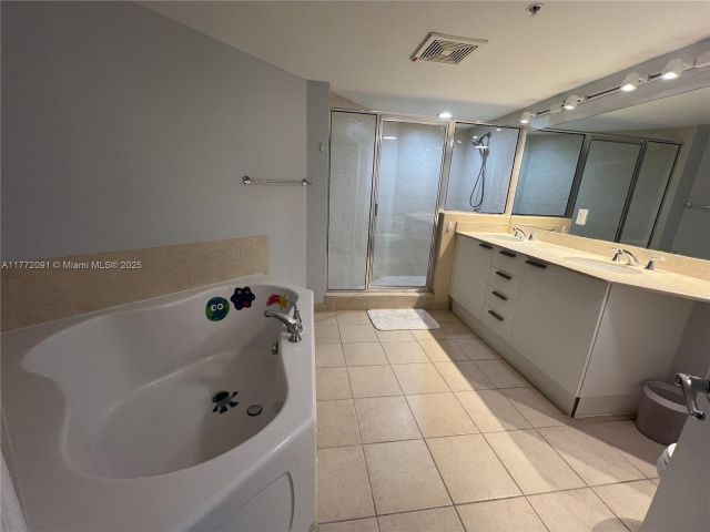 Продажа квартиры #1202 - фото 5922094