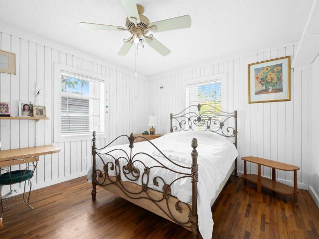 Продажа дома по адресу 1340 Adams St - фото 5938507