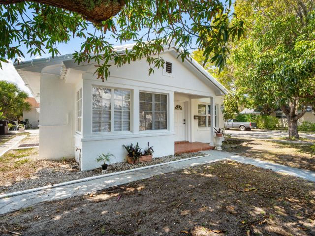 Дом в аренду по адресу 4815 N Flagler Drive - фото 5863961