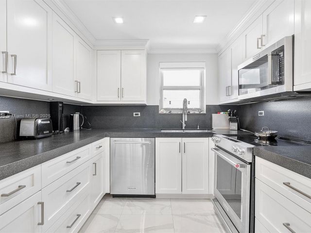 Продажа квартиры #16B - фото 5906596