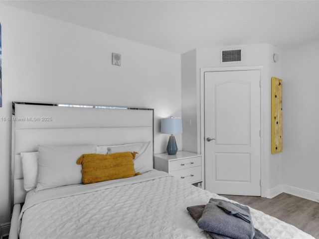 Продажа квартиры #1723 - фото 5914005