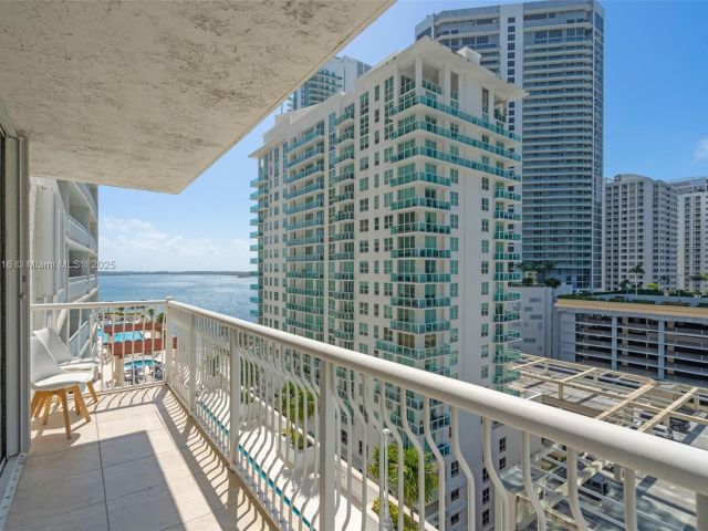 Продажа квартиры #1723 - фото 5914009