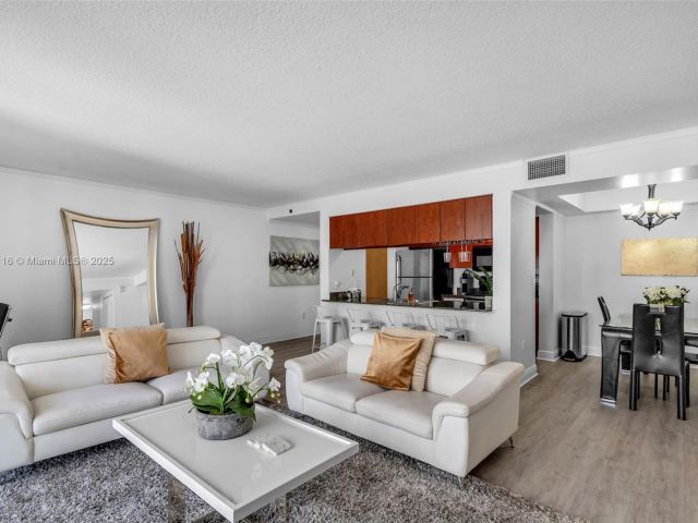 Продажа квартиры #1723 - фото 5914021