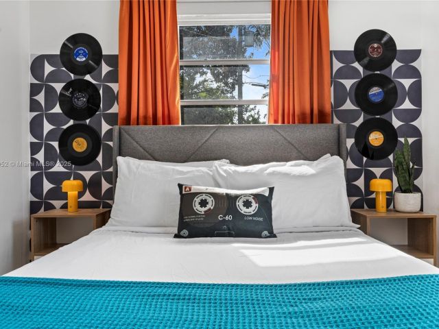 Дом в аренду по адресу 260 NE 45th St - фото 6046991