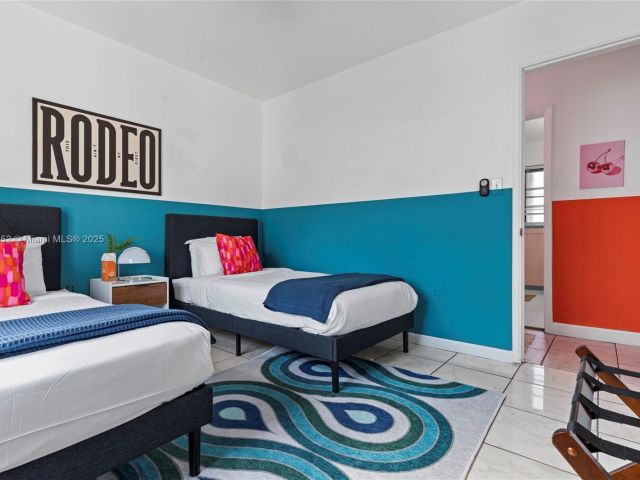 Дом в аренду по адресу 260 NE 45th St - фото 6046994