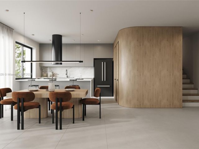 Продажа дома по адресу 984 SW 10th St 1 - фото 6188655