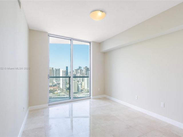 Продажа квартиры #4209 - фото 5916106