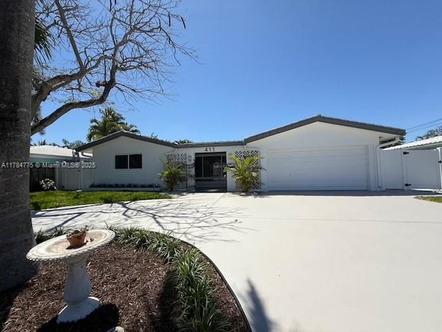 Продажа дома по адресу 411 SE 6th Ave - фото 5881684