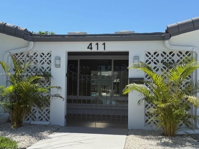 Продажа дома по адресу 411 SE 6th Ave - фото 5881689