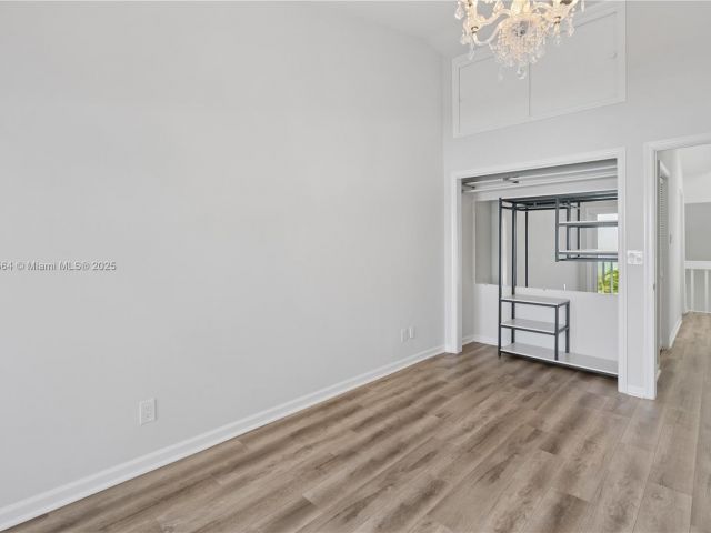 Продажа дома по адресу 2952 Florida Blvd - фото 5879231