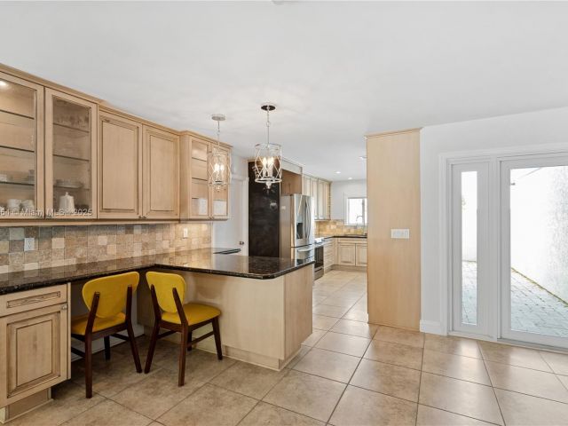 Продажа дома по адресу 2952 Florida Blvd - фото 5879242