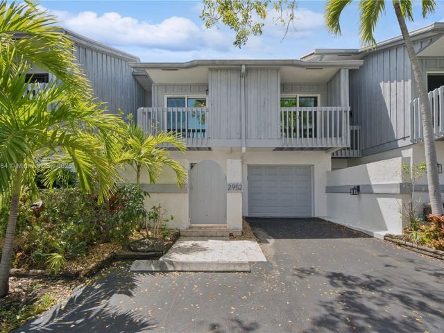 Продажа дома по адресу 2952 Florida Blvd - фото 5879245