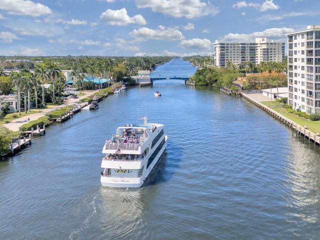 Продажа дома по адресу 42 Palm Square - фото 5877685