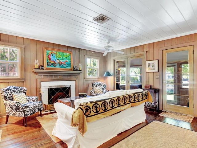 Продажа дома по адресу 42 Palm Square - фото 5877689