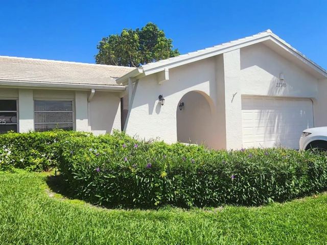 Продажа дома по адресу 22310 Cameo Dr E - фото 5862262