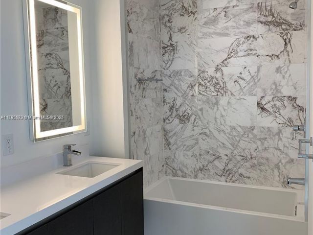 Продажа квартиры #3002 - фото 5923393