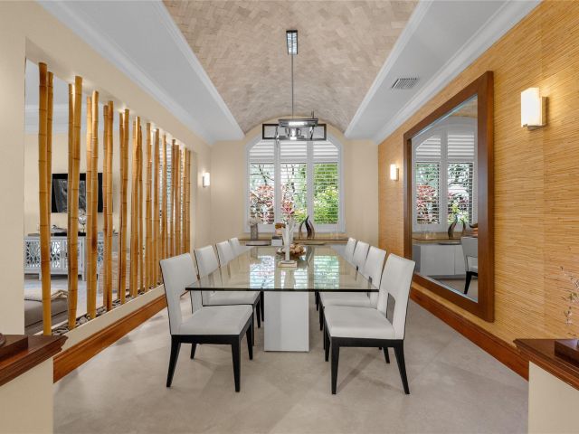 Продажа дома по адресу 441 Royal Plaza Dr - фото 6023962