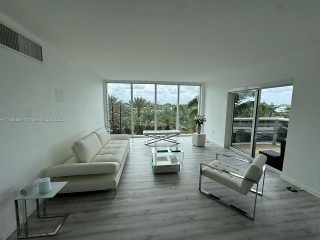 Продажа квартиры # - фото 5910485