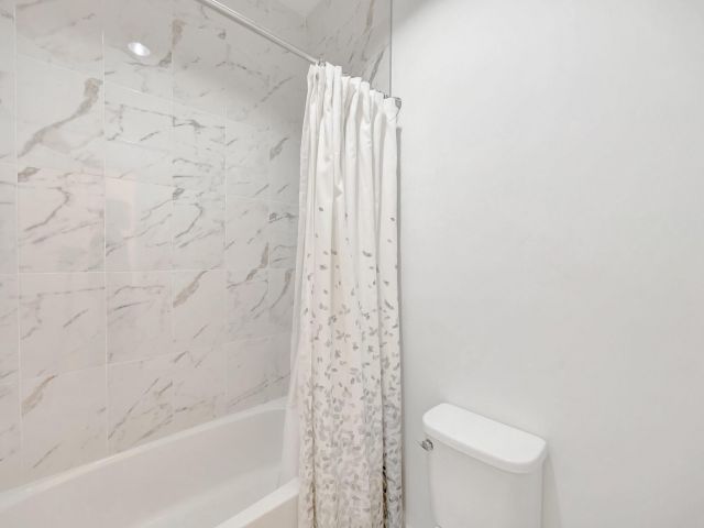 Дом в аренду по адресу 17624 SW 149th Pl - фото 5969246