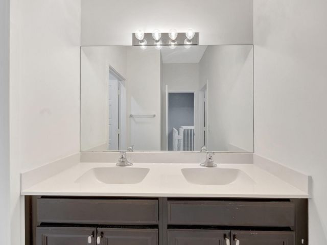 Дом в аренду по адресу 17624 SW 149th Pl - фото 5969247