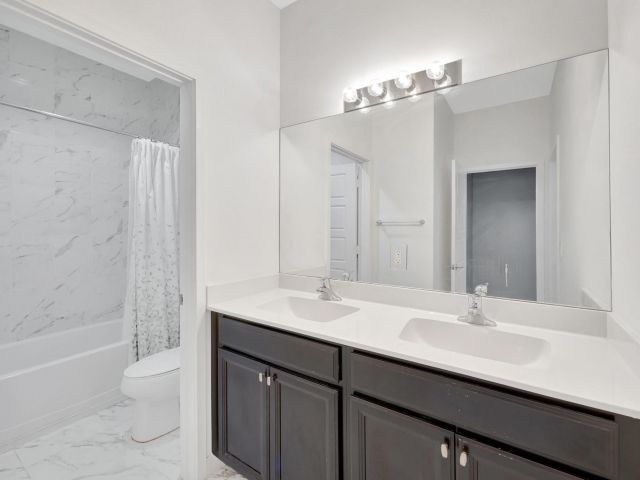 Дом в аренду по адресу 17624 SW 149th Pl - фото 5969248