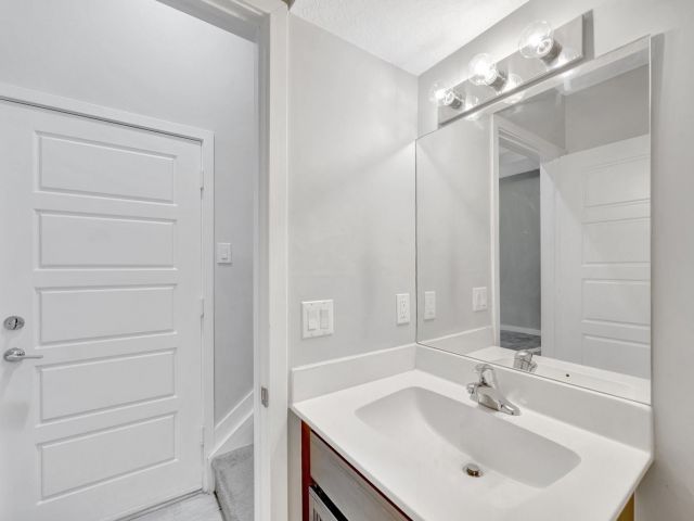 Дом в аренду по адресу 17624 SW 149th Pl - фото 5969253