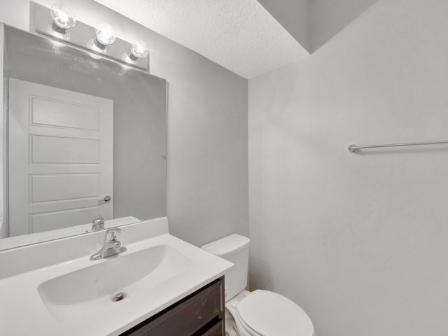 Дом в аренду по адресу 17624 SW 149th Pl - фото 5969254