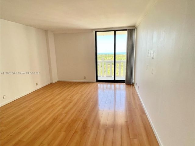 Продажа квартиры #B804 - фото 5900560