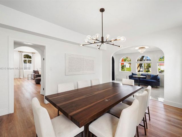 Продажа дома по адресу 5237 La Gorce Dr - фото 5872886