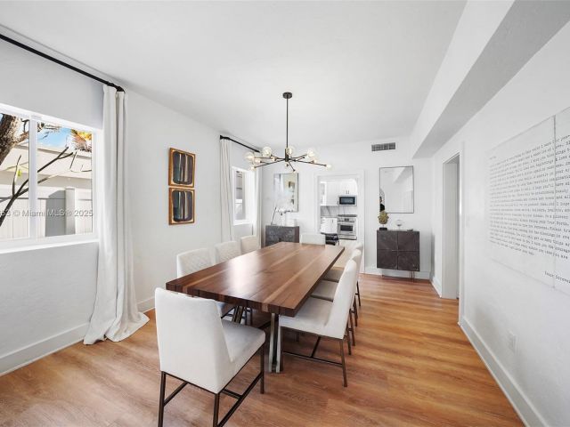 Продажа дома по адресу 5237 La Gorce Dr - фото 5872887