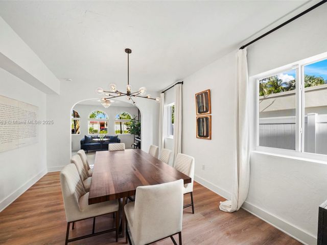 Продажа дома по адресу 5237 La Gorce Dr - фото 5872888