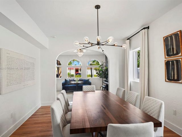 Продажа дома по адресу 5237 La Gorce Dr - фото 5872890