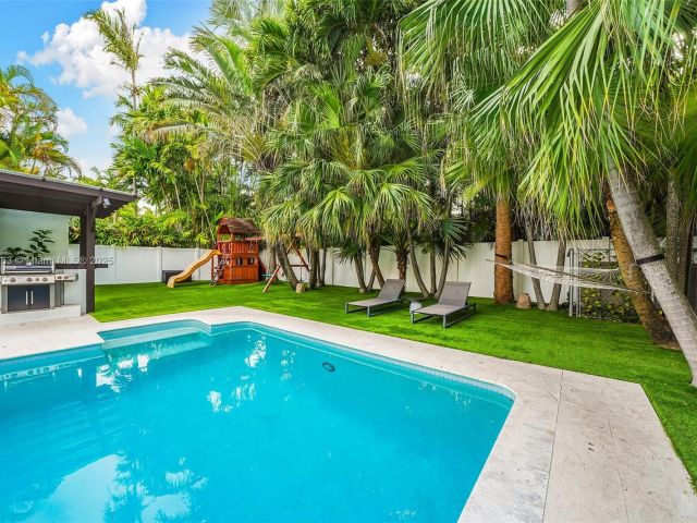 Продажа дома по адресу 5237 La Gorce Dr - фото 5872894