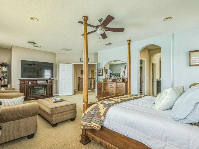 Продажа дома по адресу 694 Cresta Circle - фото 5864877