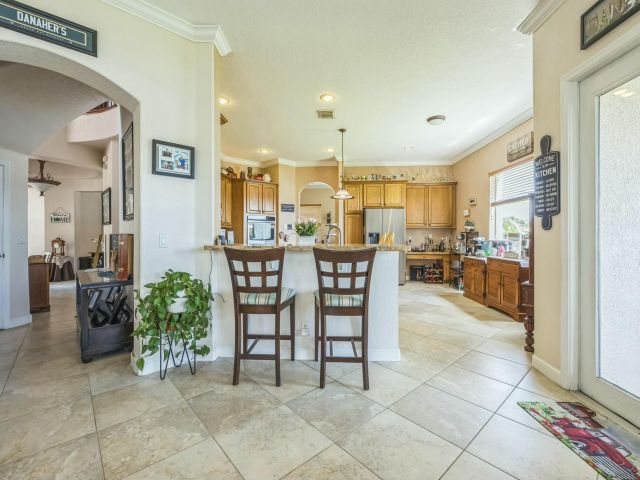 Продажа дома по адресу 694 Cresta Circle - фото 5864884