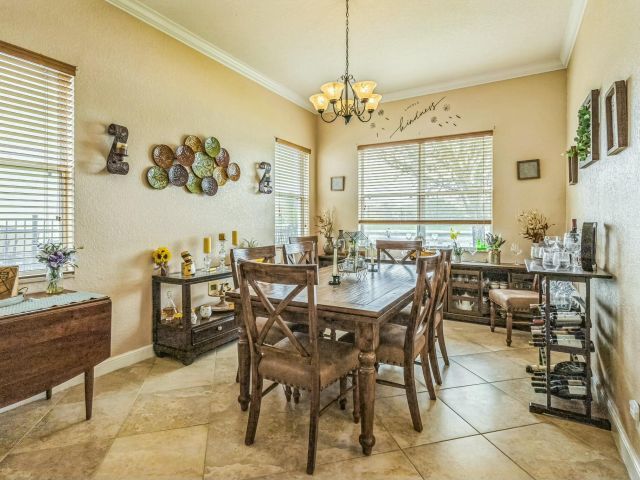 Продажа дома по адресу 694 Cresta Circle - фото 5864890