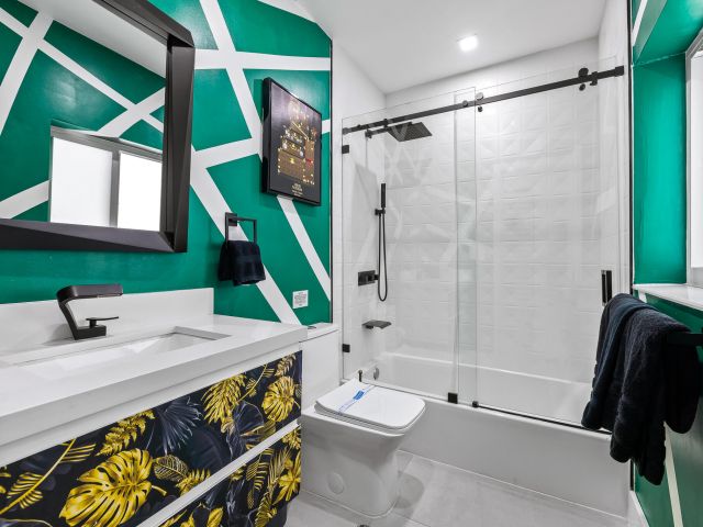 Продажа дома по адресу 1627 Seabreeze Boulevard - фото 5890149