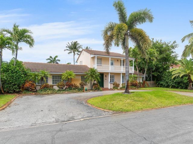 Продажа дома по адресу 255 Russlyn Drive - фото 5865816