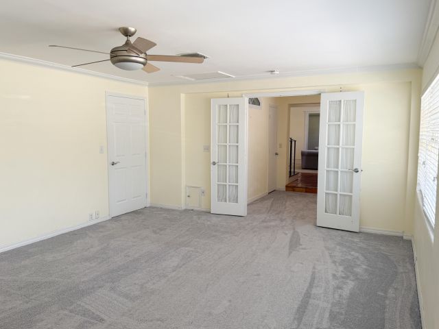 Продажа дома по адресу 255 Russlyn Drive - фото 6300314