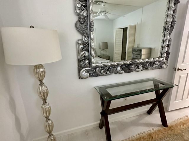 Дом в аренду по адресу 801 NW 6th Drive - фото 5954191