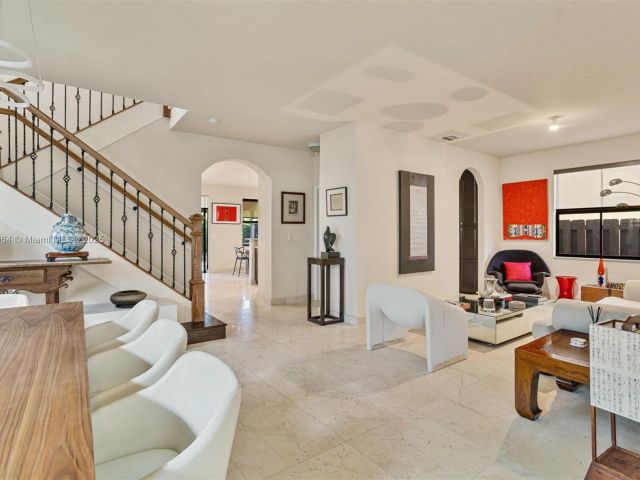 Продажа дома по адресу 10075 NW 86th Ter - фото 5859568