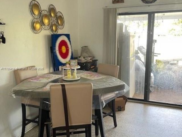 Продажа дома по адресу 3430 SW 105th Ave - фото 6087783