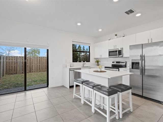 Продажа дома по адресу 23535 SW 127th Pl - фото 5956564