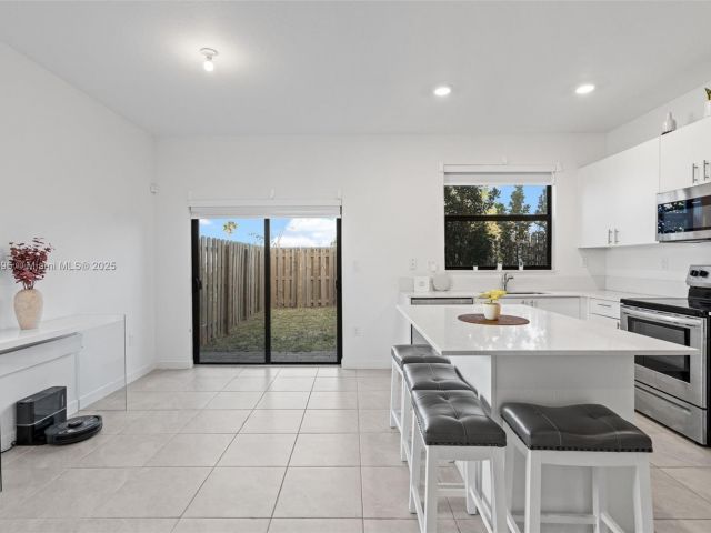 Продажа дома по адресу 23535 SW 127th Pl - фото 5956565