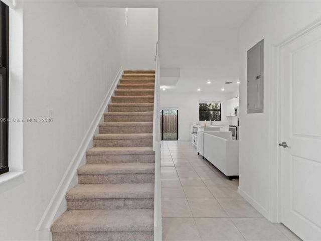 Продажа дома по адресу 23535 SW 127th Pl - фото 5956569