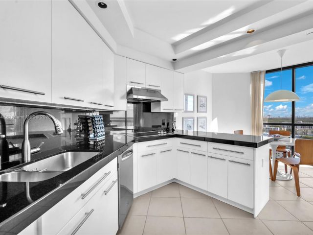 Продажа квартиры #1704 - фото 5975088