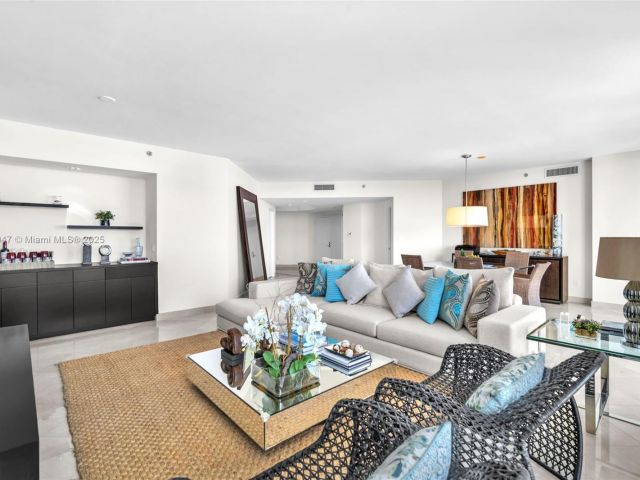 Продажа квартиры #1704 - фото 5975094